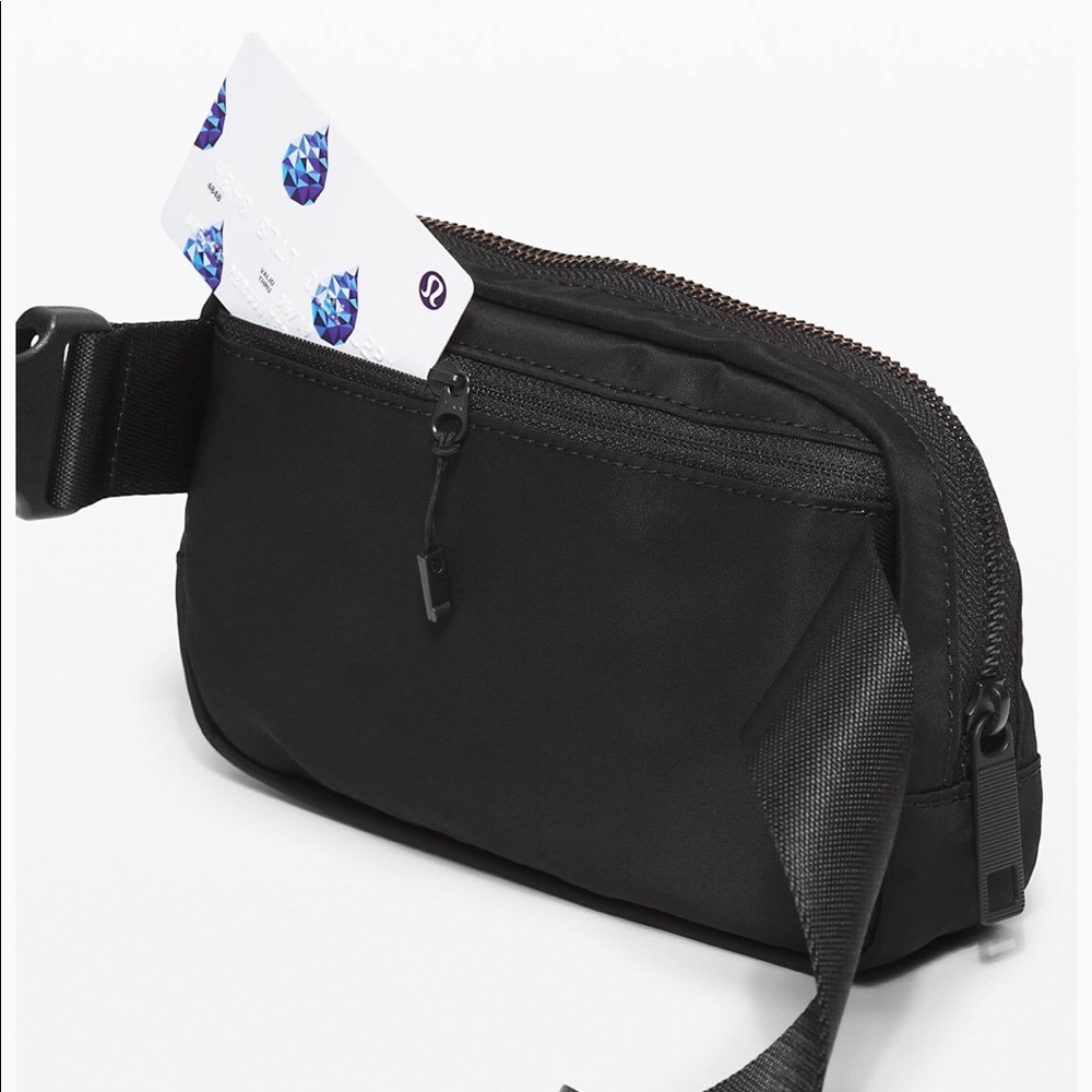 Lululemon everywhere belt bag black - Picture 9 of 10
